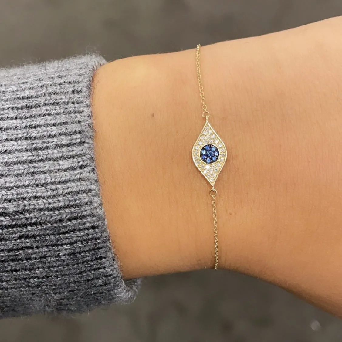 14K GOLD DIAMOND BLUE SAPPHIRE SERENA EYE BRACELET