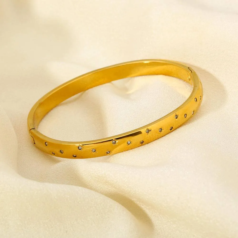 18K Gold Plated Star-Shaped Bangle (With Box)