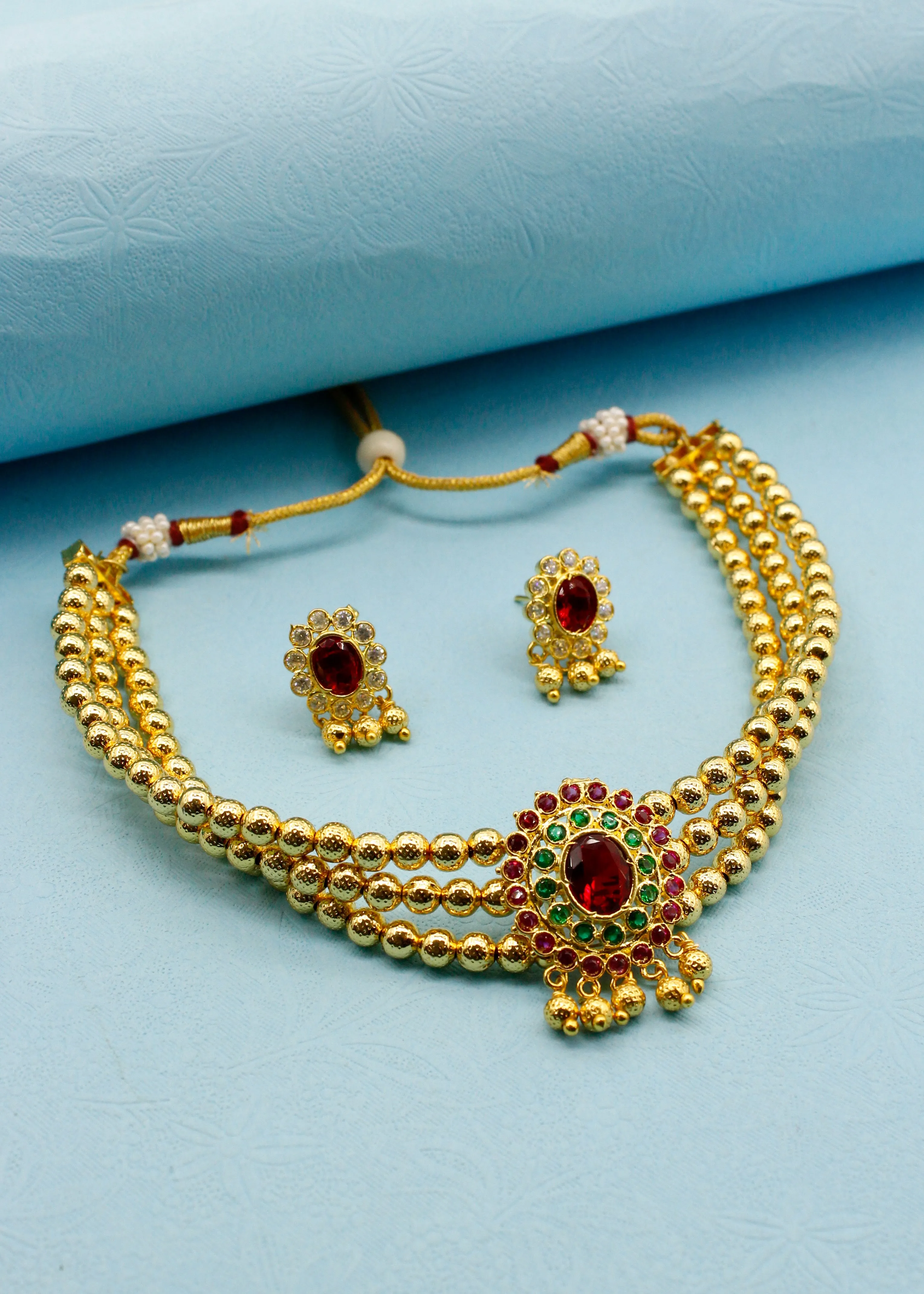 APPEALING MALHAR CHOKER