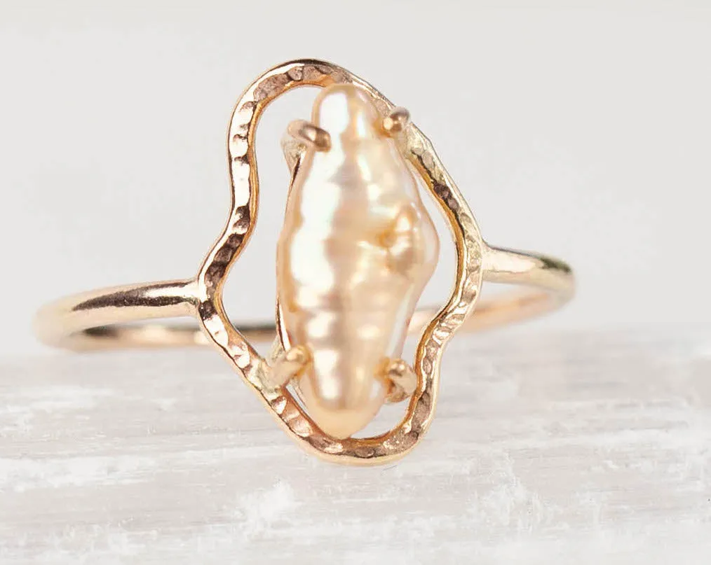 Baroque Pearl Faceted Annalyn Ring