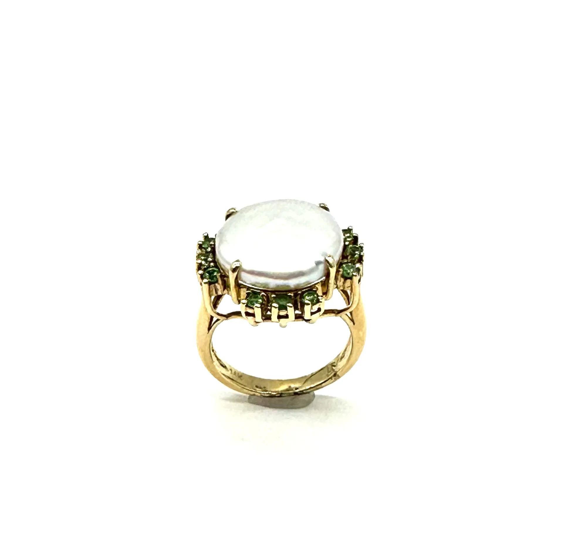 Blister Pearl & Peridot Ring