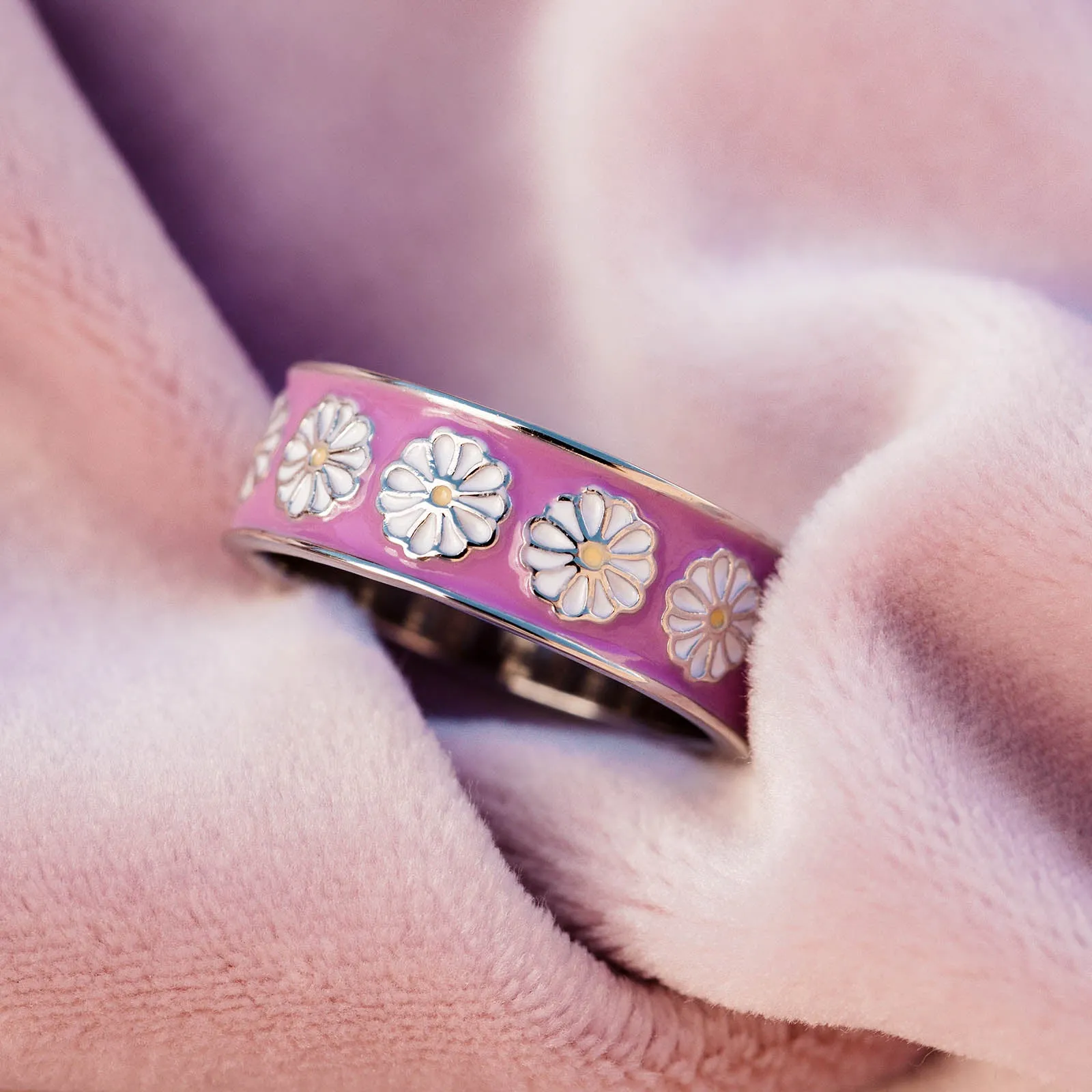 Dreamy Daisy Ring