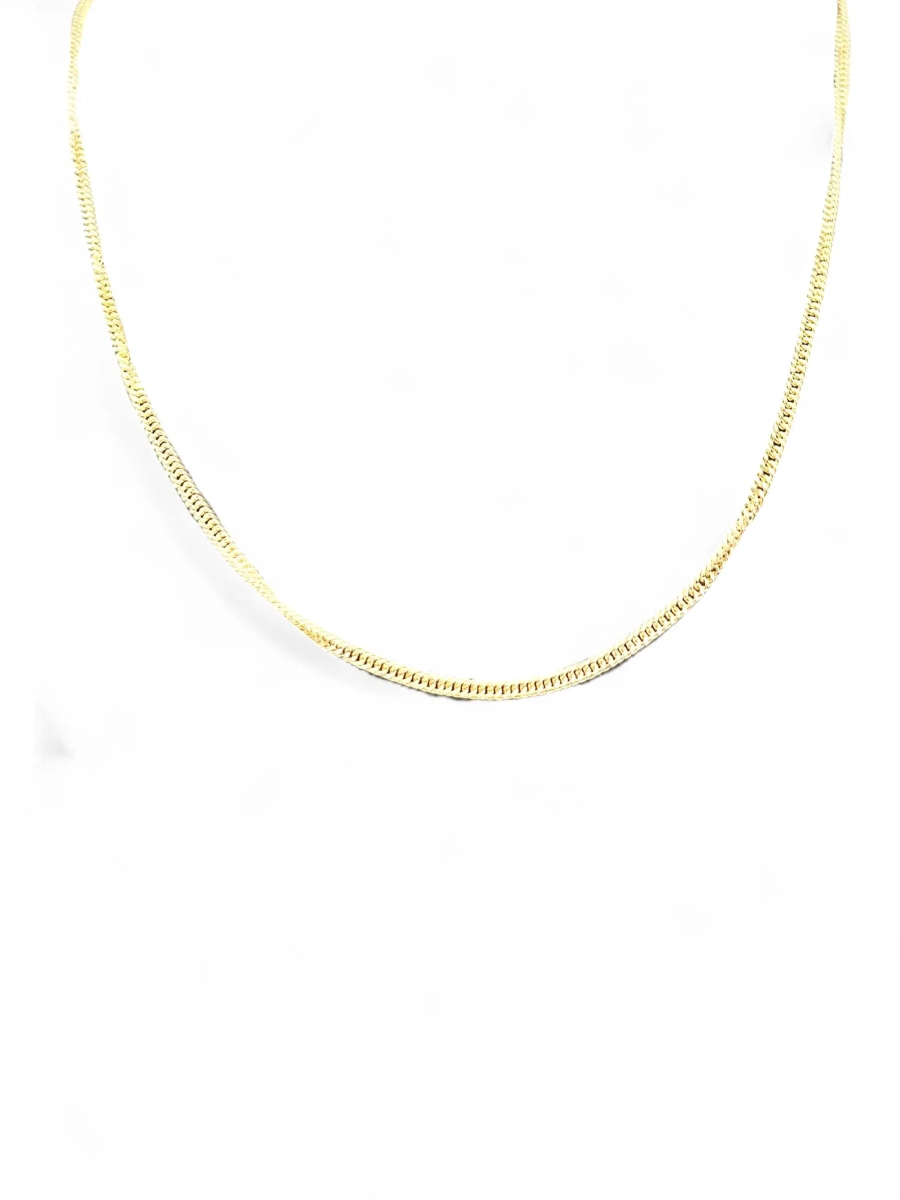 GOLD CHAIN NECKLACE