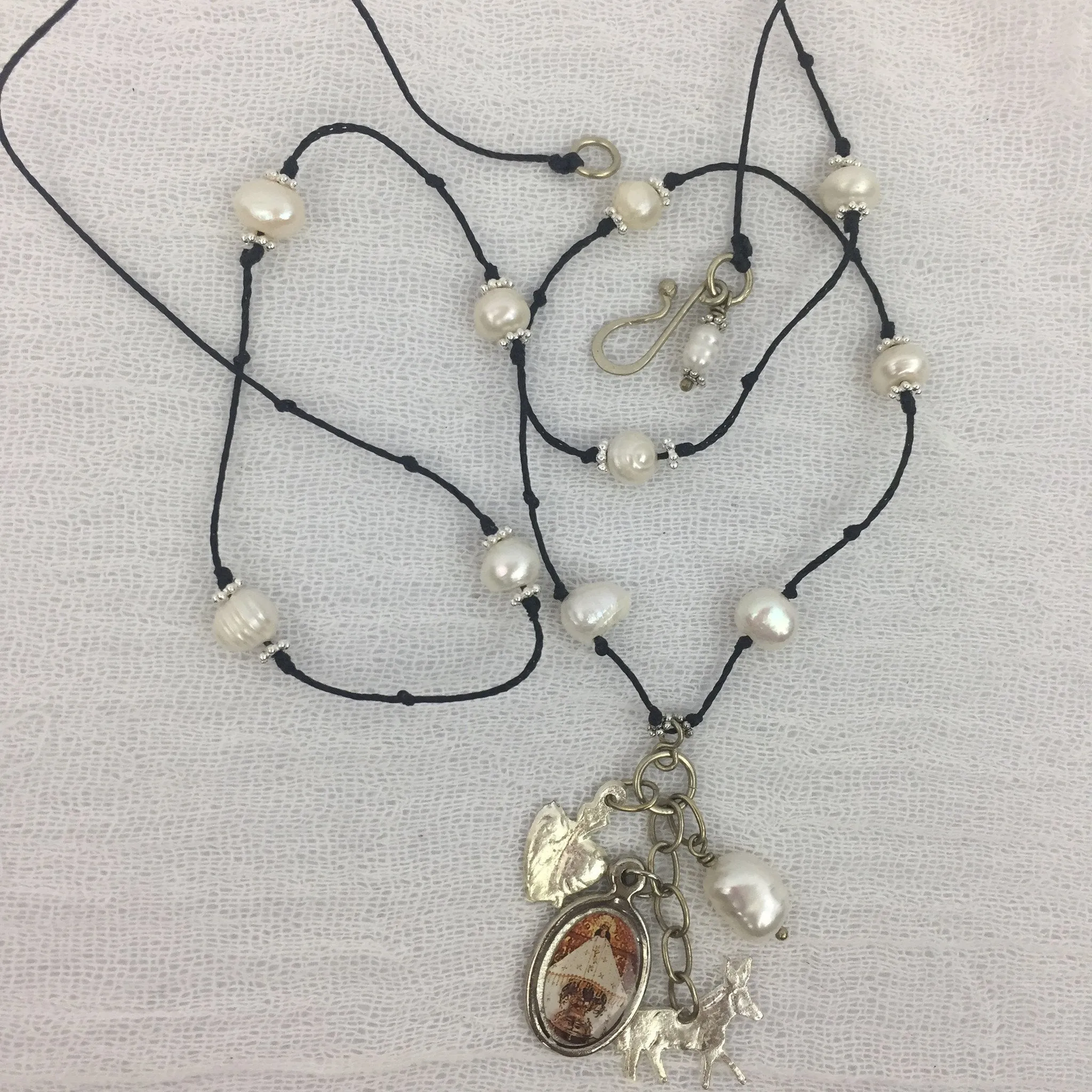 Juquila Milagro Pearl and Crystal Necklace