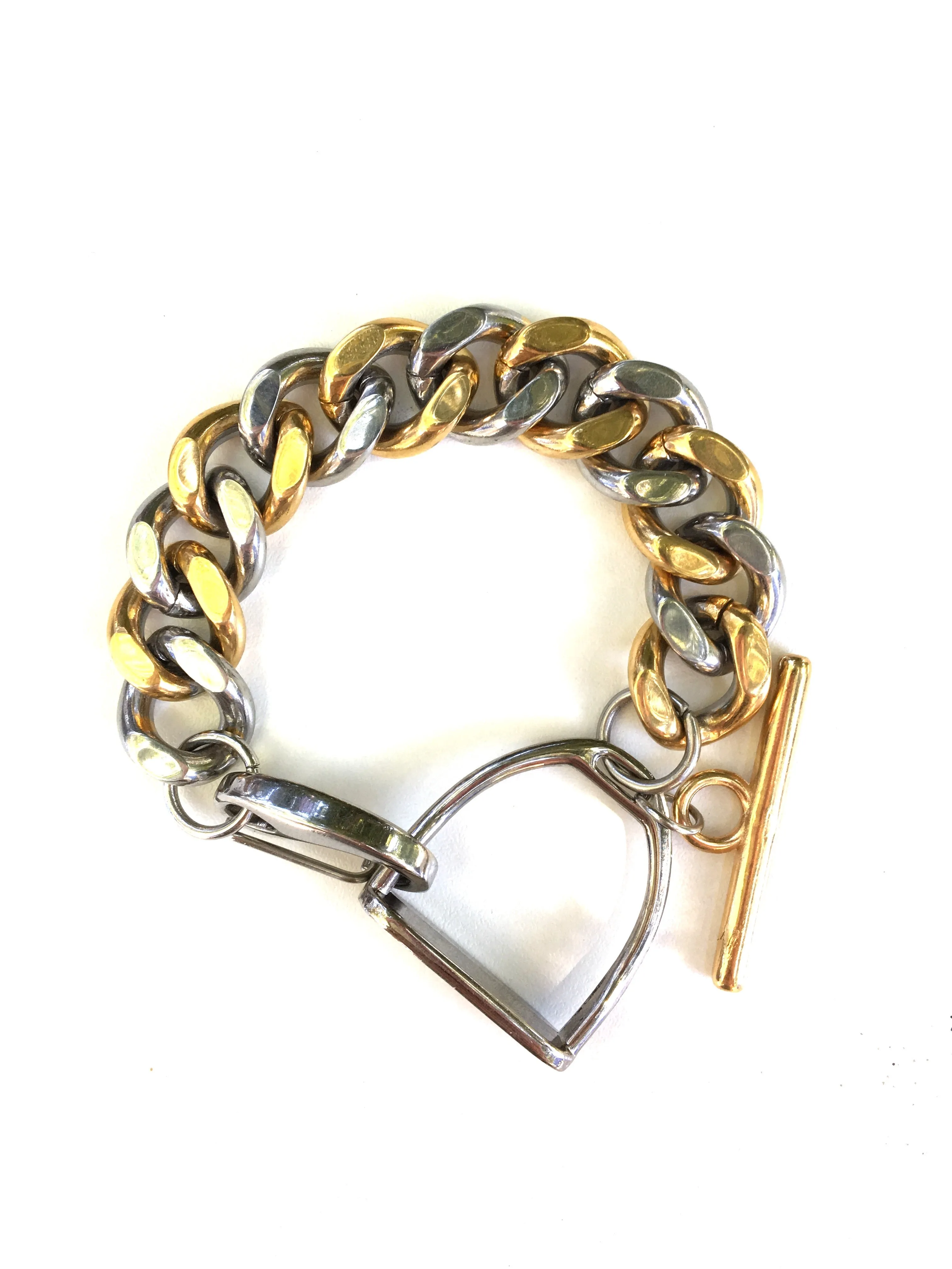 MIXED METAL STIRRUP CURB CHAIN BRACELET