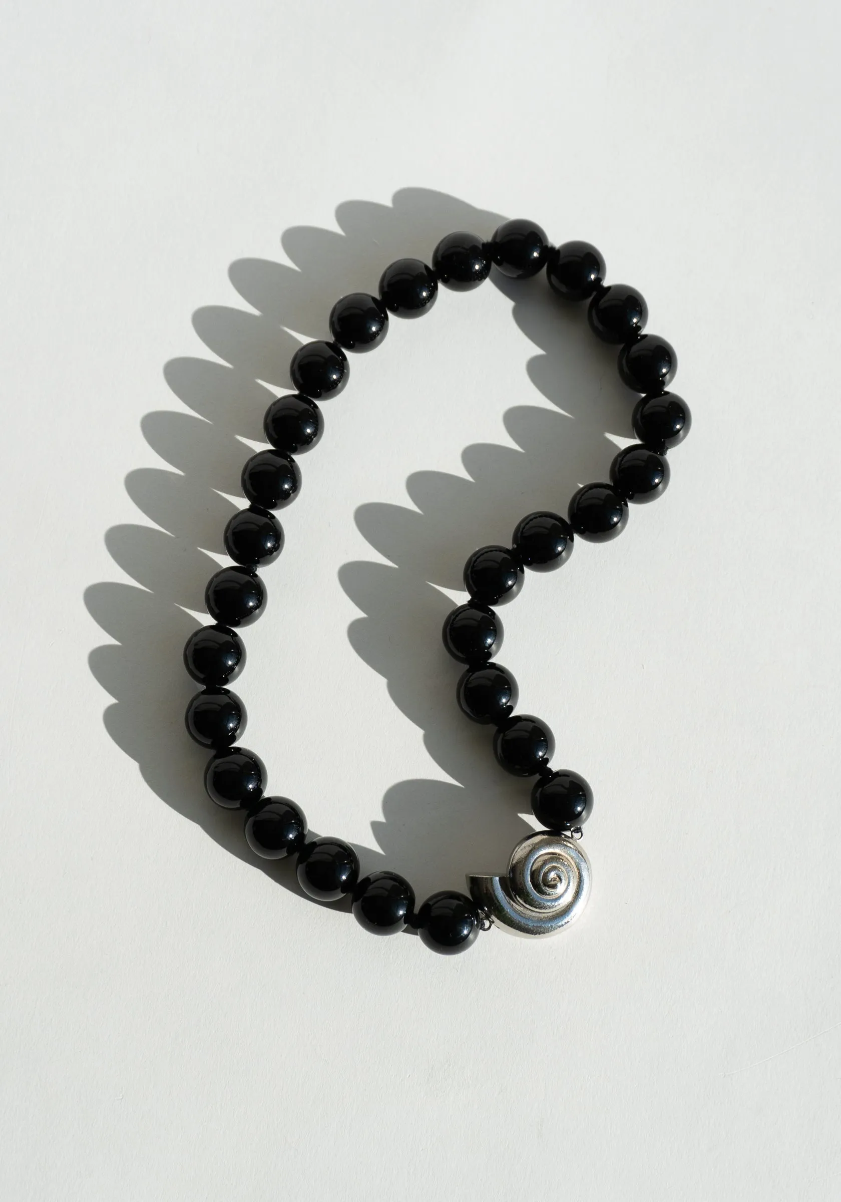 Nautilus Onyx Collar