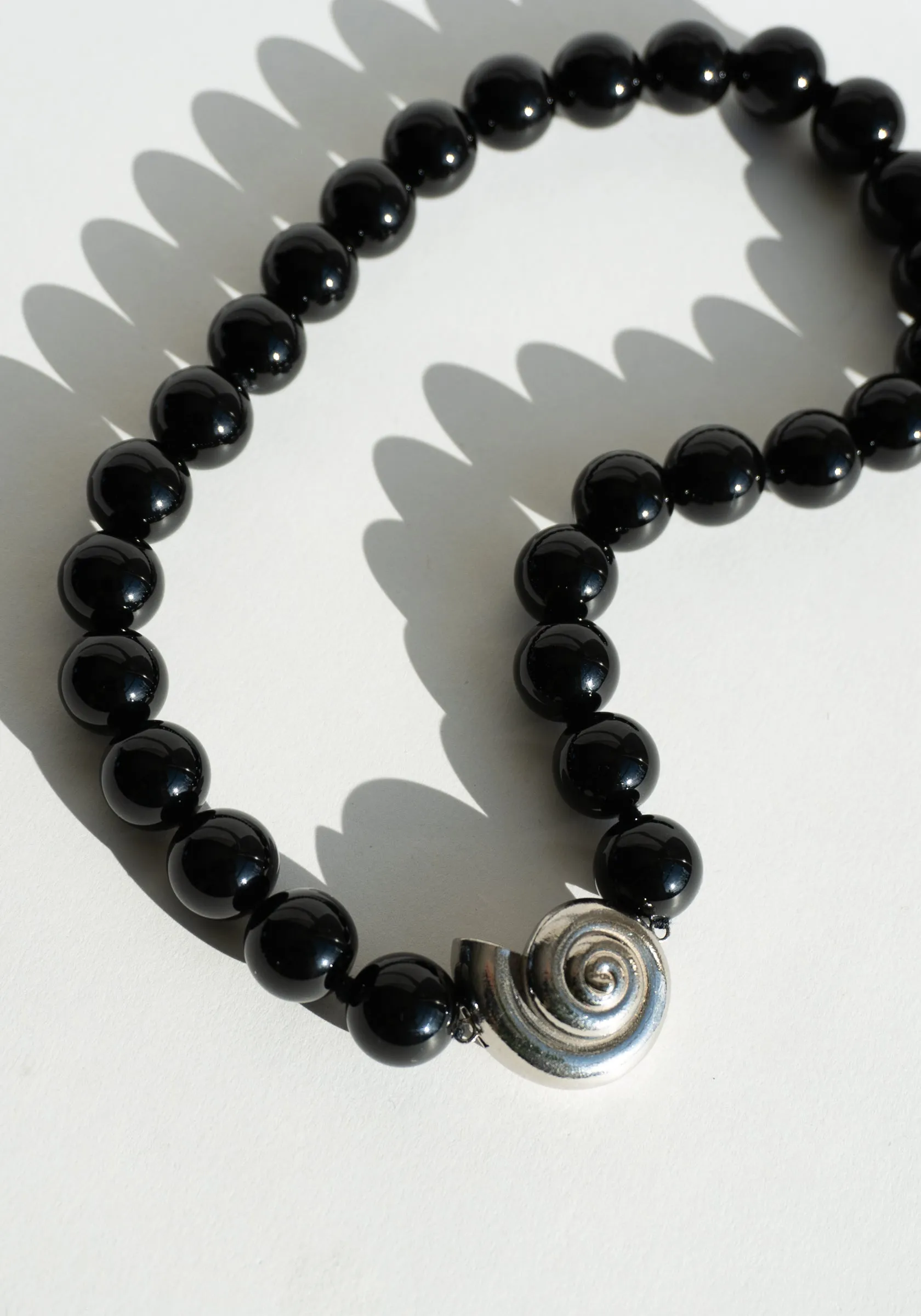 Nautilus Onyx Collar