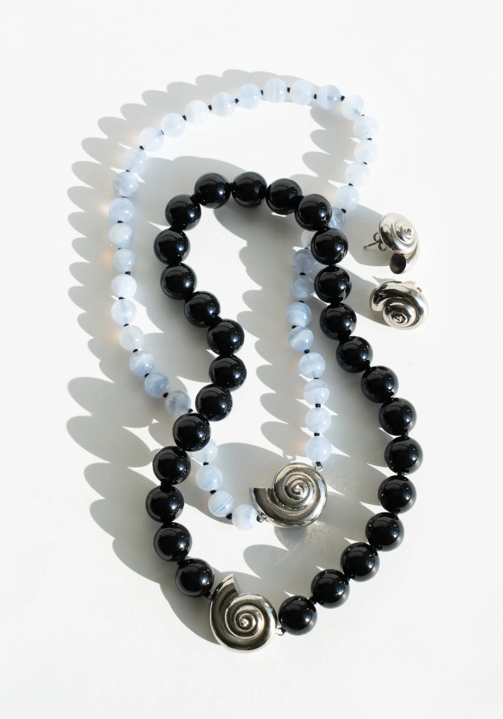 Nautilus Onyx Collar