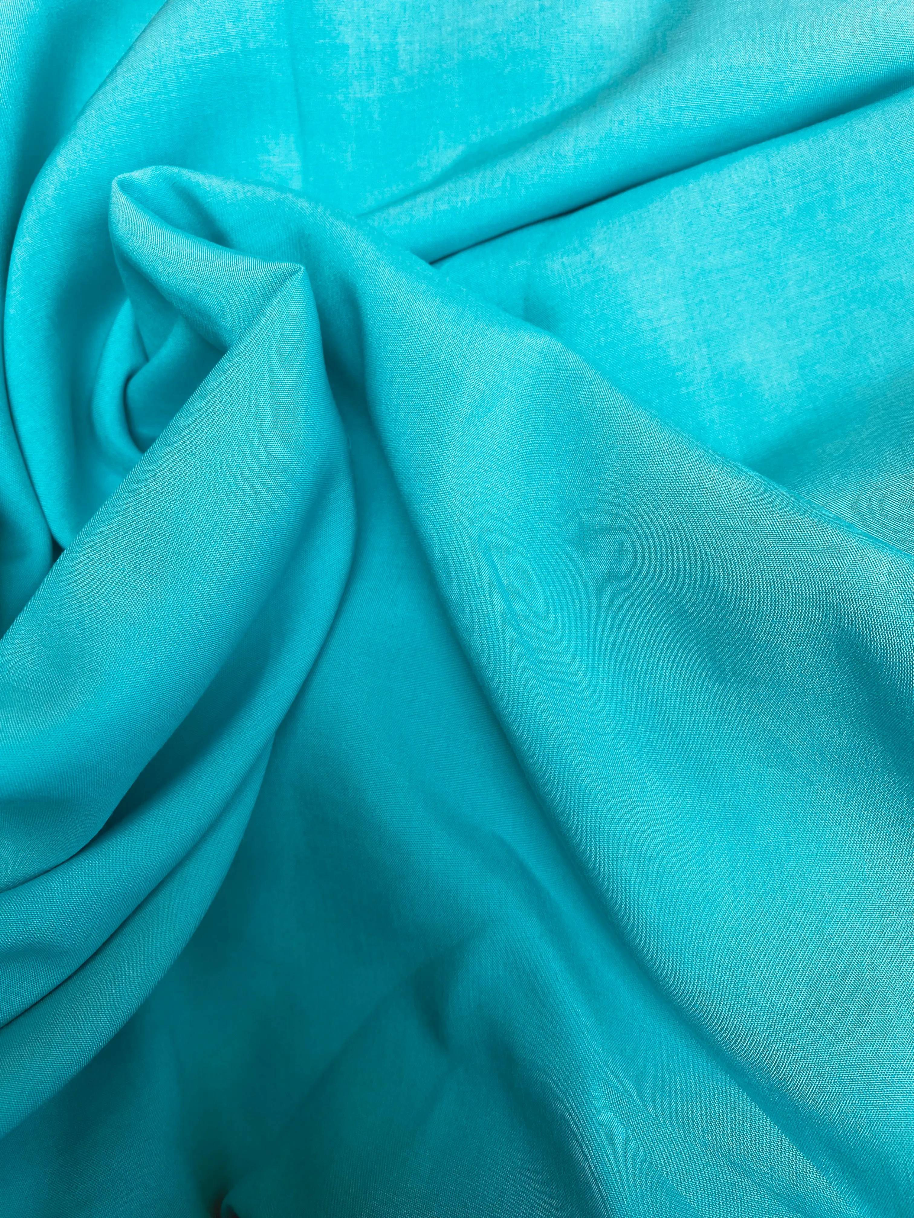 NEW Contessa Zahra 100% Rayon Lightweight Dress Fabric in Tiffany Blue