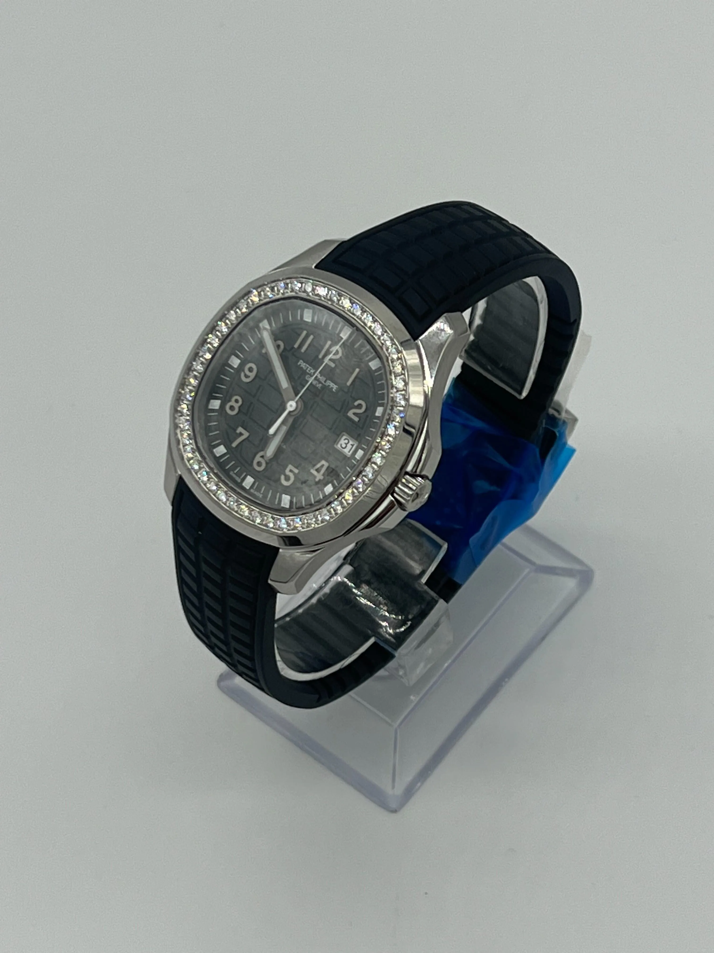 Patek Philippe Aquanaut Luce 5267/200A-001 'Ladies Tiffany & Co.' Black Dial Diamond Bezel