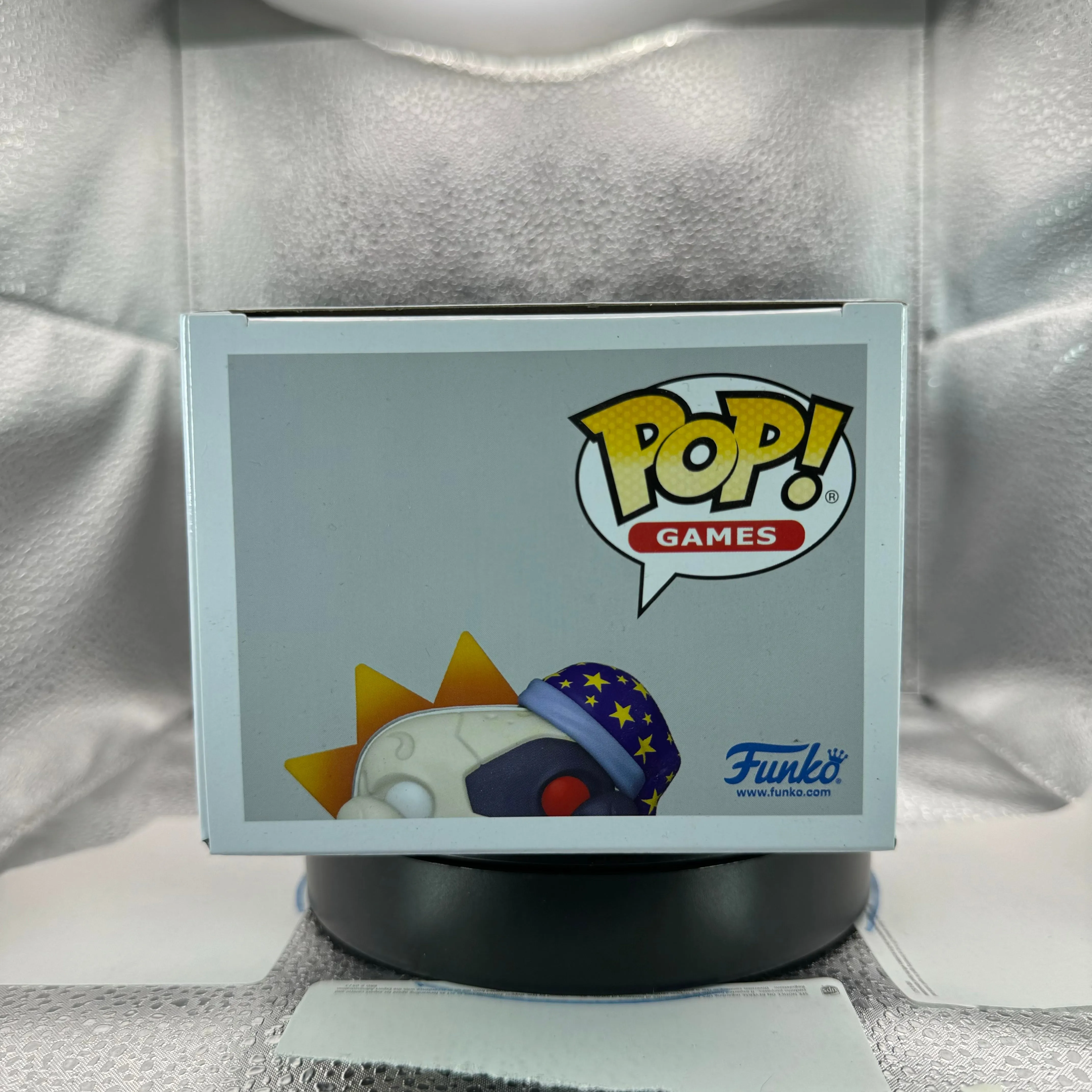 POP Games: Five Nights at Freddy's - Sun & Moon Hot Topic Exclusive